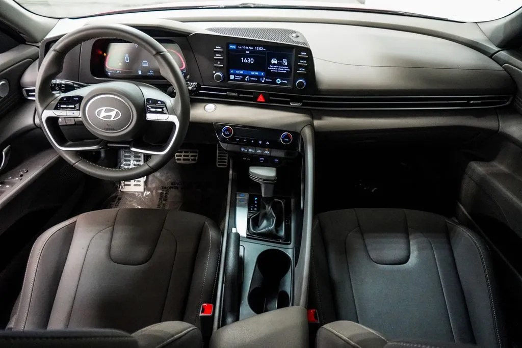 2025 Hyundai Elantra SEL Sport, photo 7
