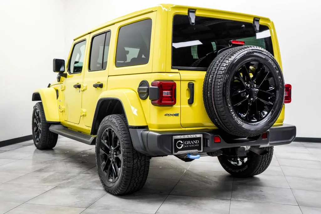 2022 Jeep Wrangler Unlimited Sahara 4xe, photo 11