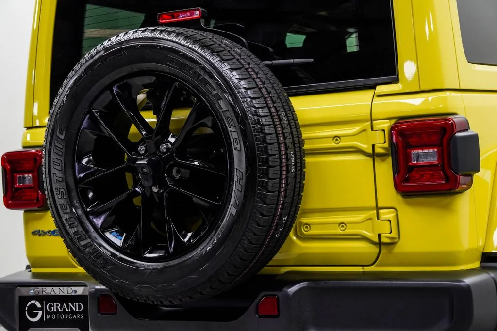 2022 Jeep Wrangler Unlimited Sahara 4xe, photo 13