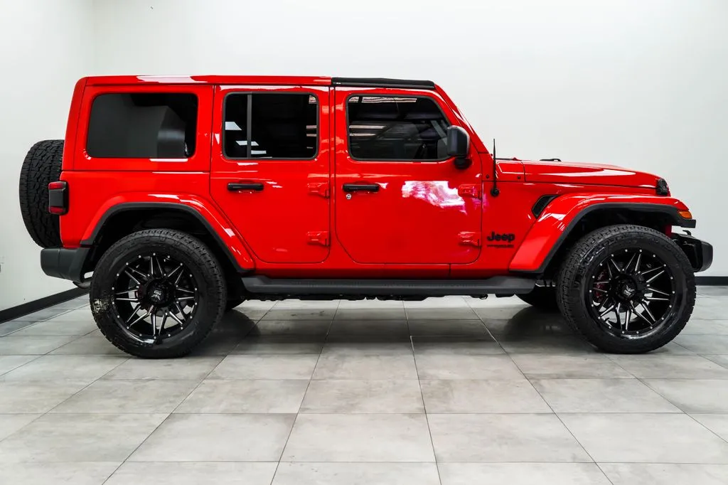2021 Jeep Wrangler Unlimited Sahara Altitude, photo 6