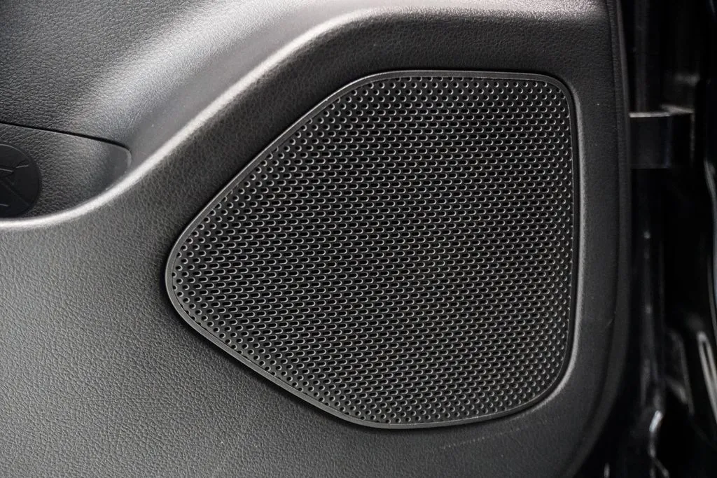 2023 Nissan Rogue SV, photo 7
