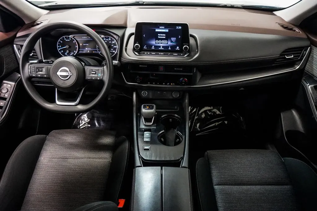 2023 Nissan Rogue SV, photo 10