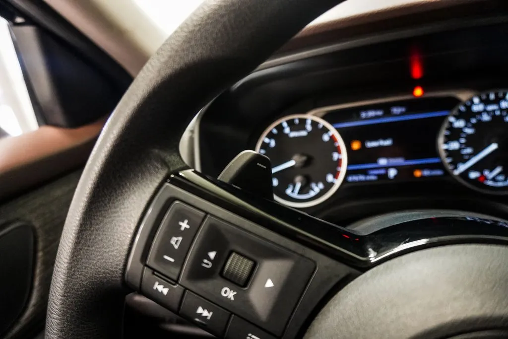 2023 Nissan Rogue SV, photo 16