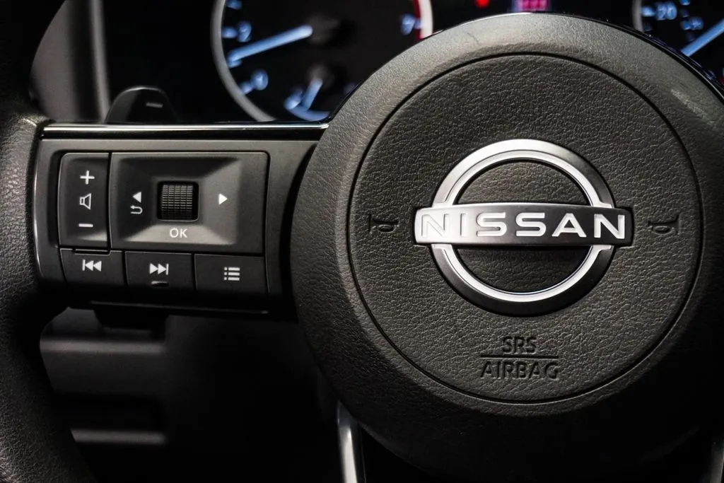 2023 Nissan Rogue SV, photo 14