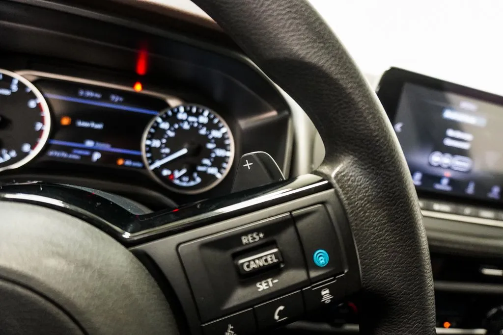 2023 Nissan Rogue SV, photo 15