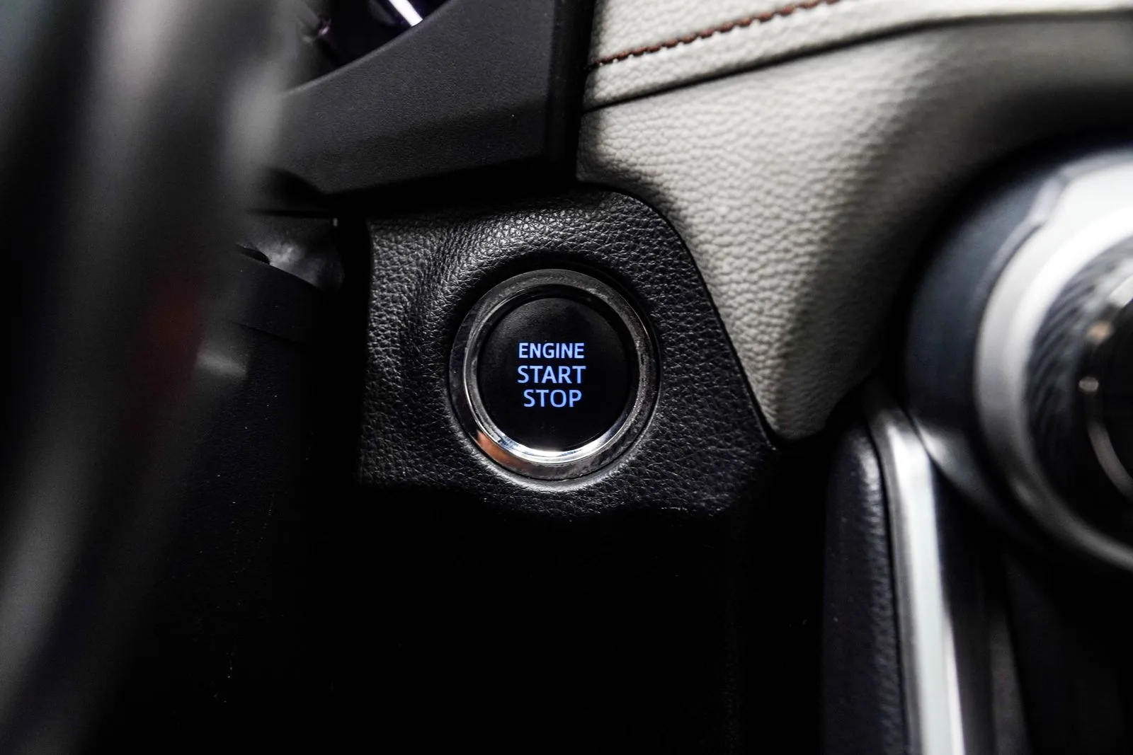 2020 Toyota RAV4 Limited, photo 20