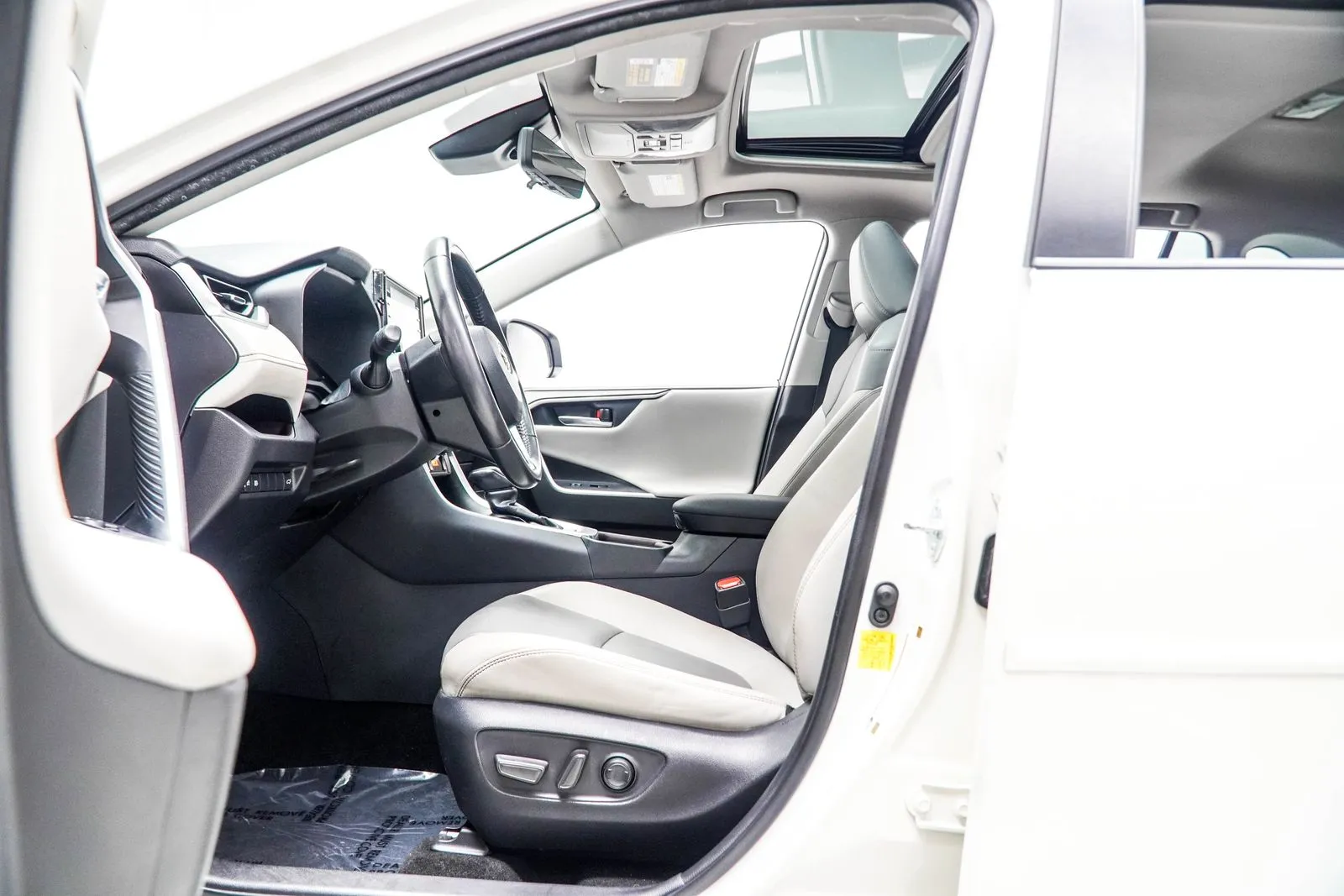 2020 Toyota RAV4 Limited, photo 35
