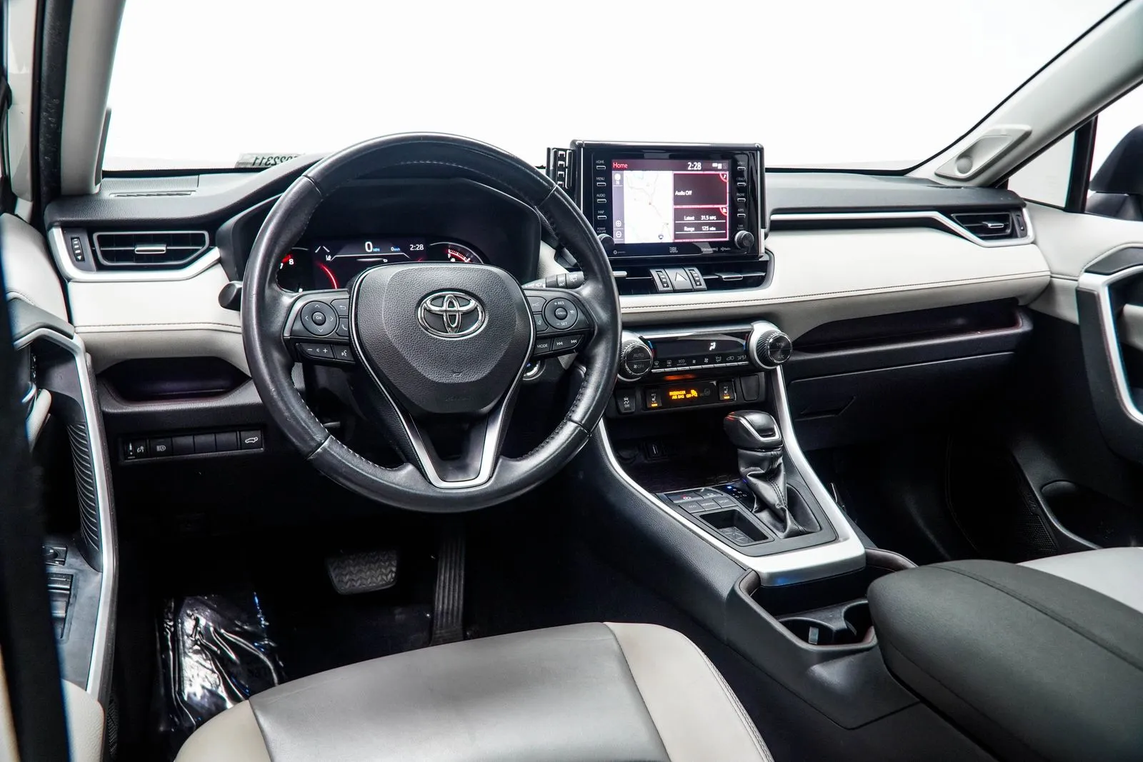 2020 Toyota RAV4 Limited, photo 15