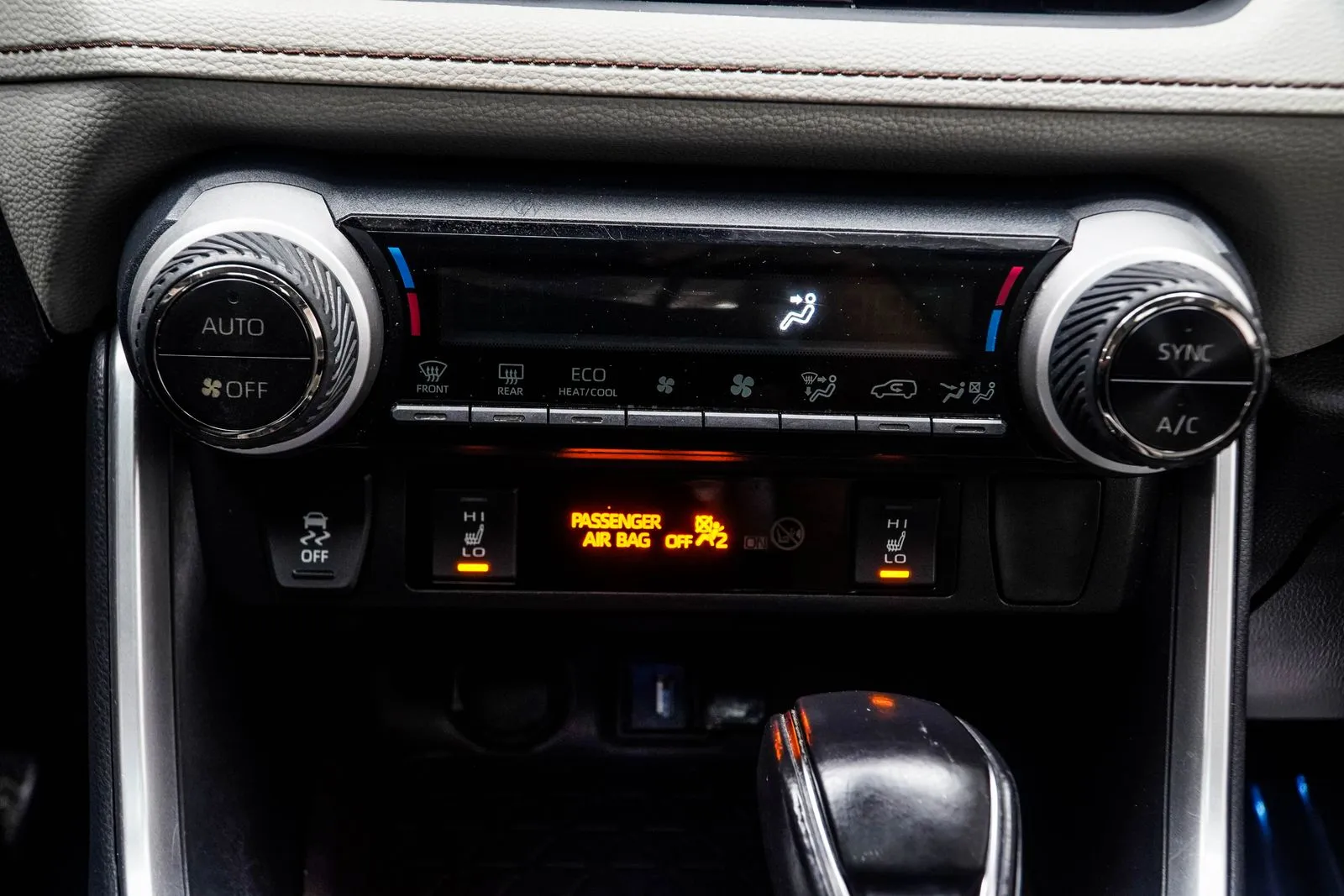 2020 Toyota RAV4 Limited, photo 22