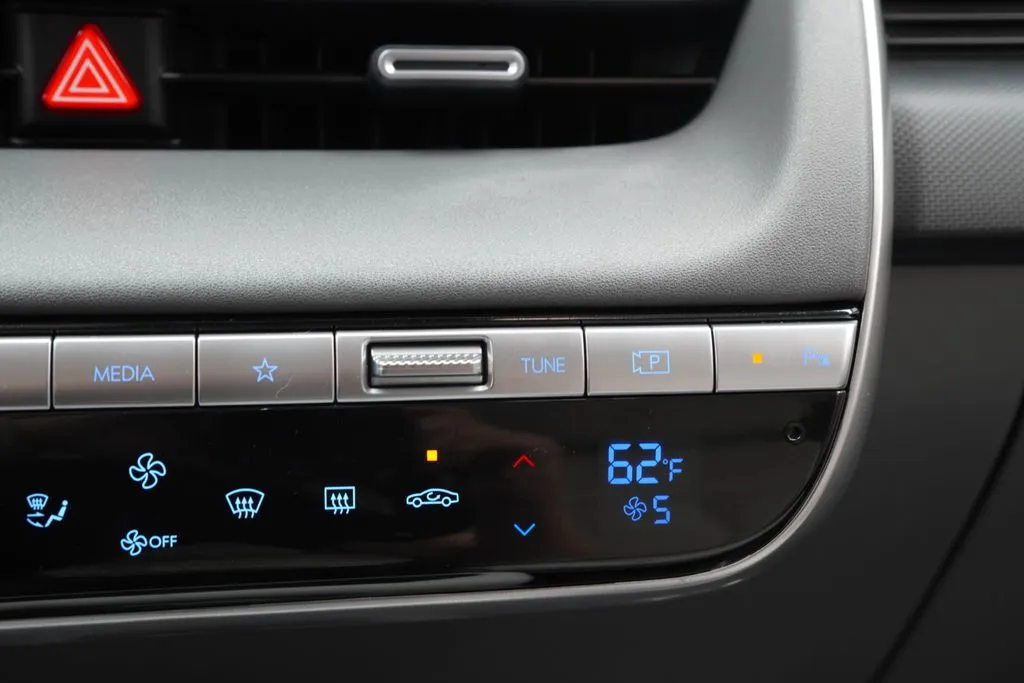 2023 Hyundai IONIQ 5 SEL, photo 17