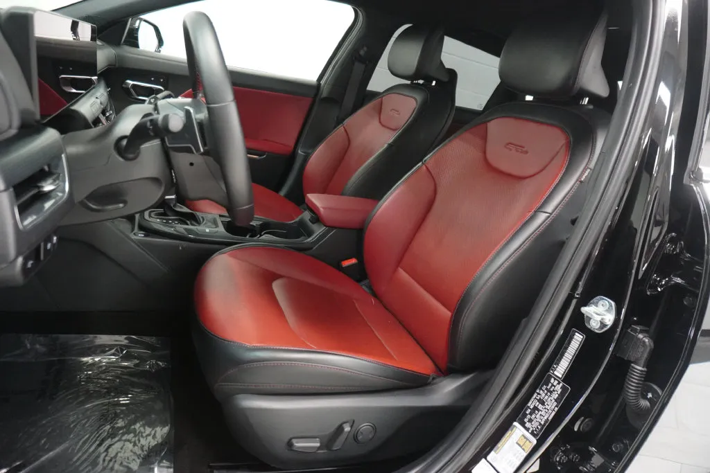 2025 Kia K4 GT-Line Turbo, photo 4