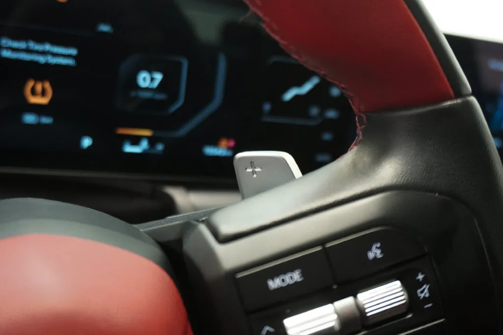2025 Kia K4 GT-Line Turbo, photo 14