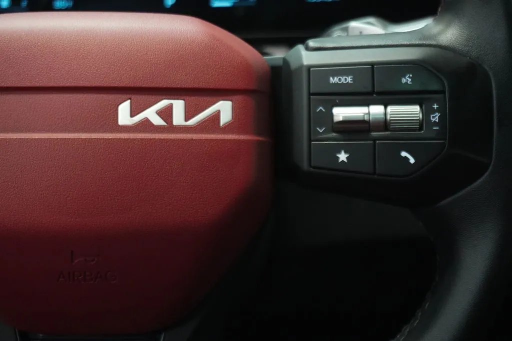 2025 Kia K4 GT-Line Turbo, photo 12