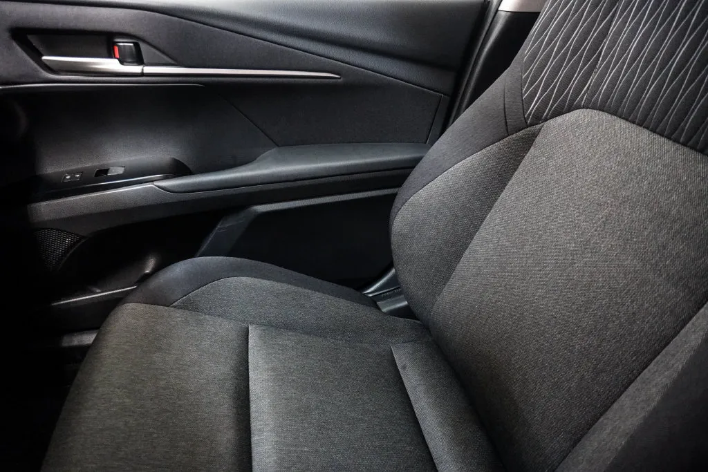 2025 Toyota Camry LE, photo 21