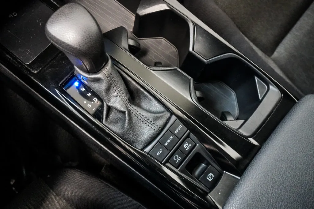 2025 Toyota Camry LE, photo 19