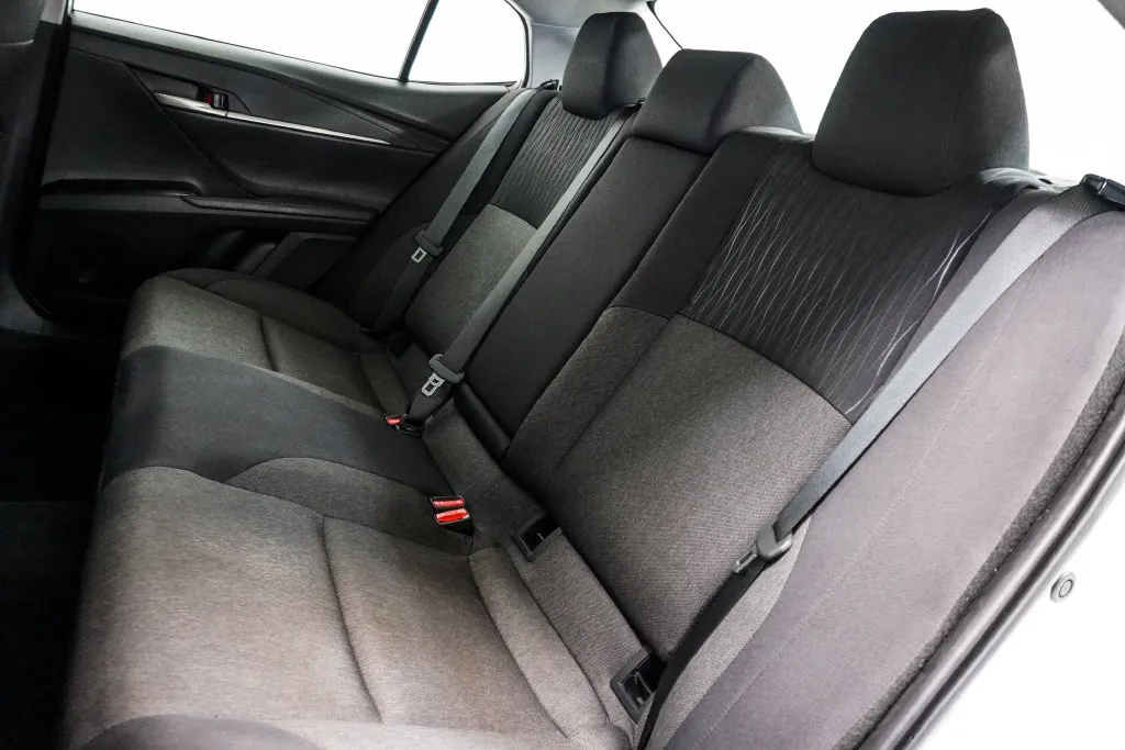 2025 Toyota Camry LE, photo 5