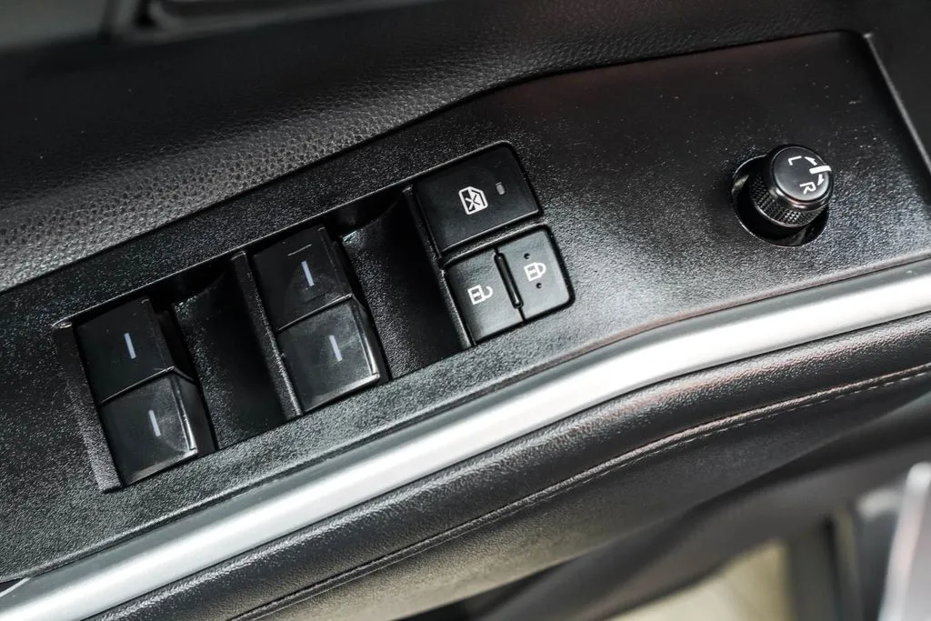 2025 Toyota Highlander LE, photo 37