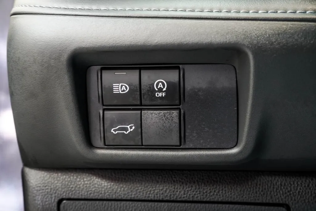 2025 Toyota Highlander LE, photo 35