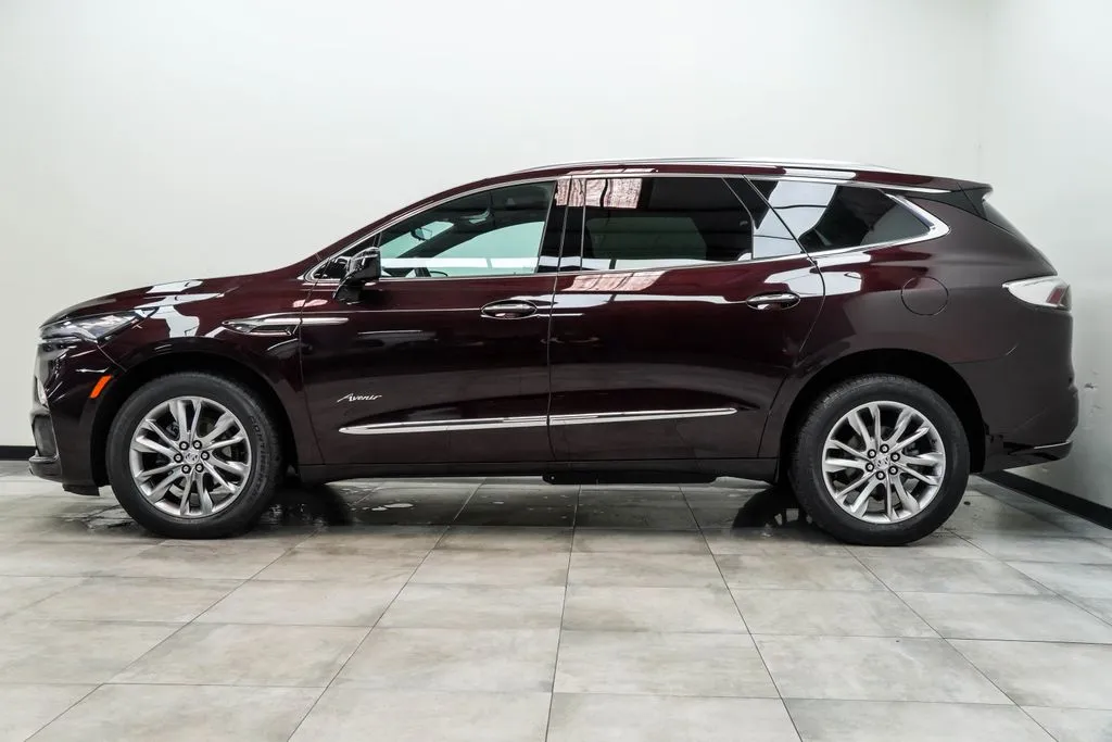 2023 Buick Enclave Avenir, photo 9