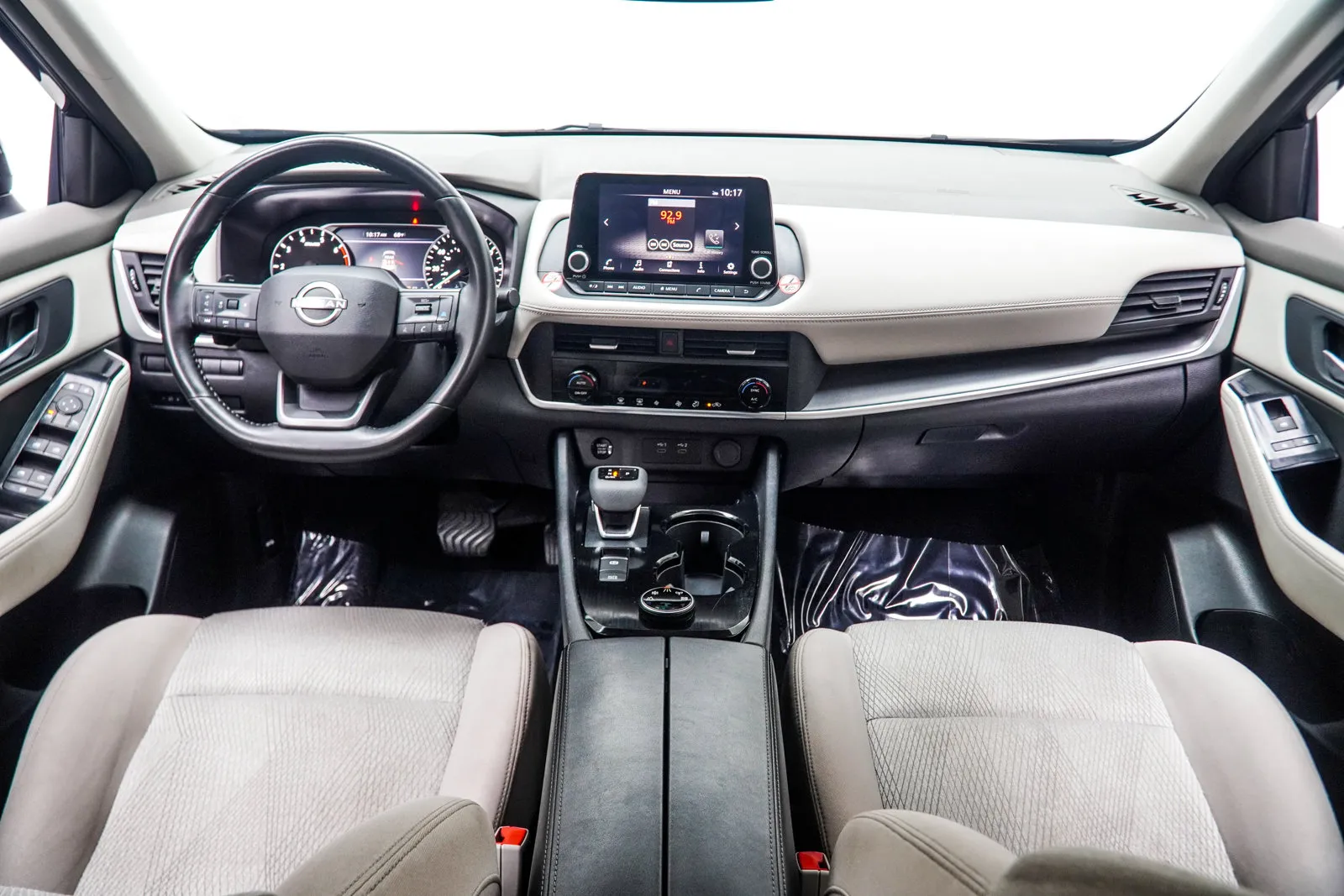 2025 Nissan Rogue SV, photo 3