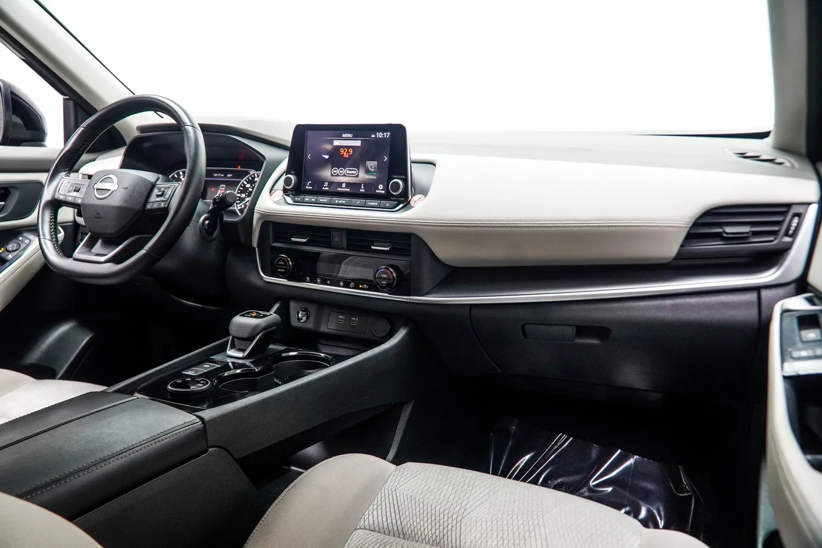 2025 Nissan Rogue SV, photo 16