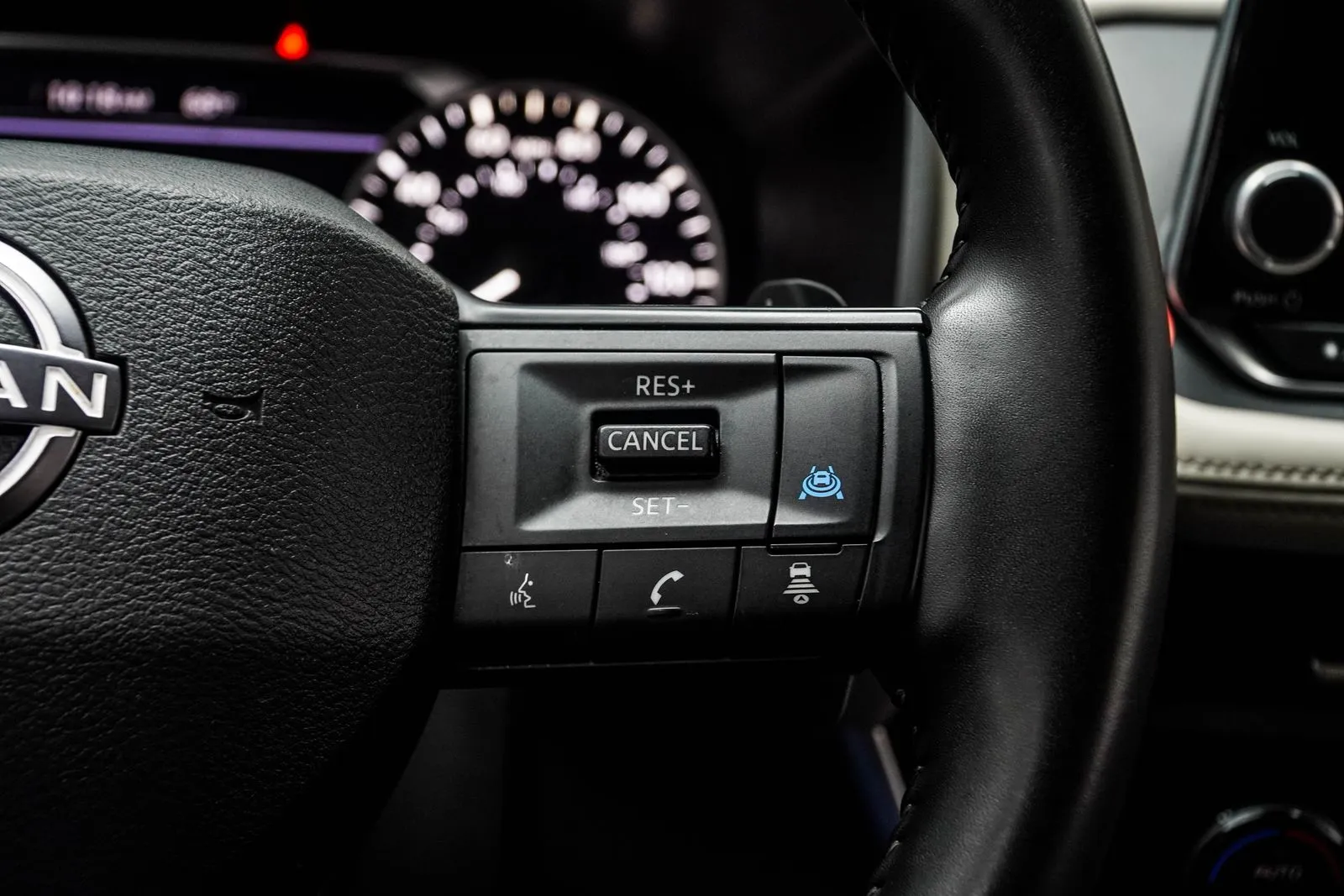 2025 Nissan Rogue SV, photo 24