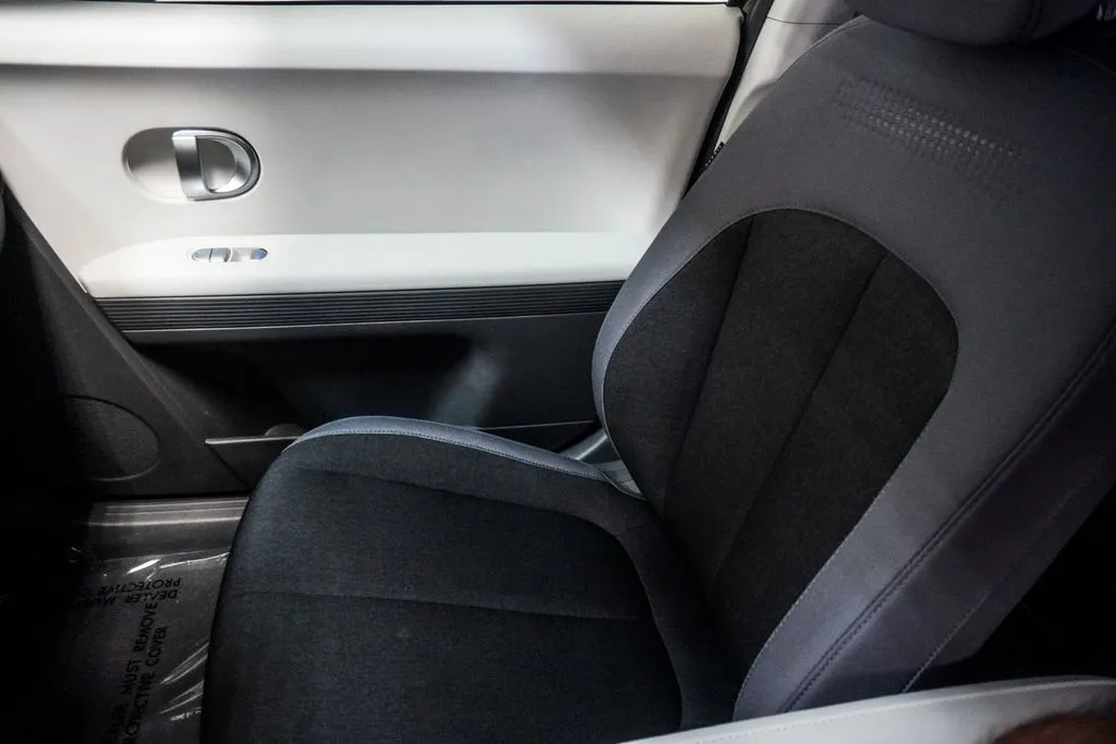 2023 Hyundai IONIQ 5 SE, photo 22