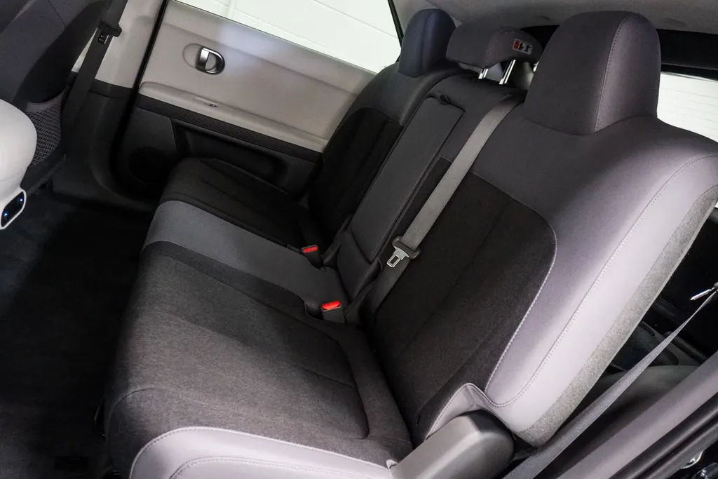 2023 Hyundai IONIQ 5 SE, photo 6