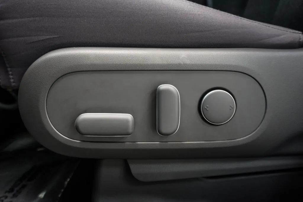 2023 Hyundai IONIQ 5 SE, photo 5