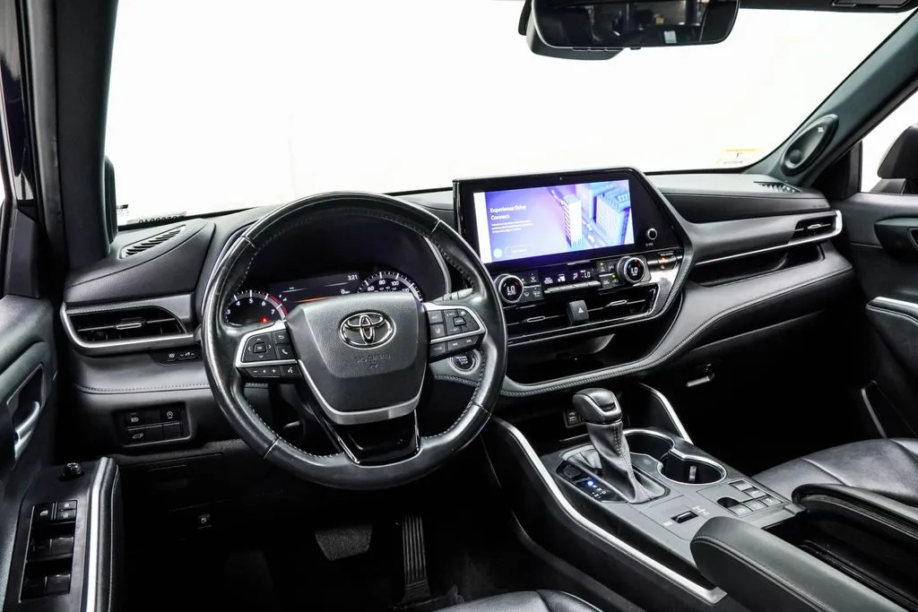 2023 Toyota Highlander XSE, photo 3