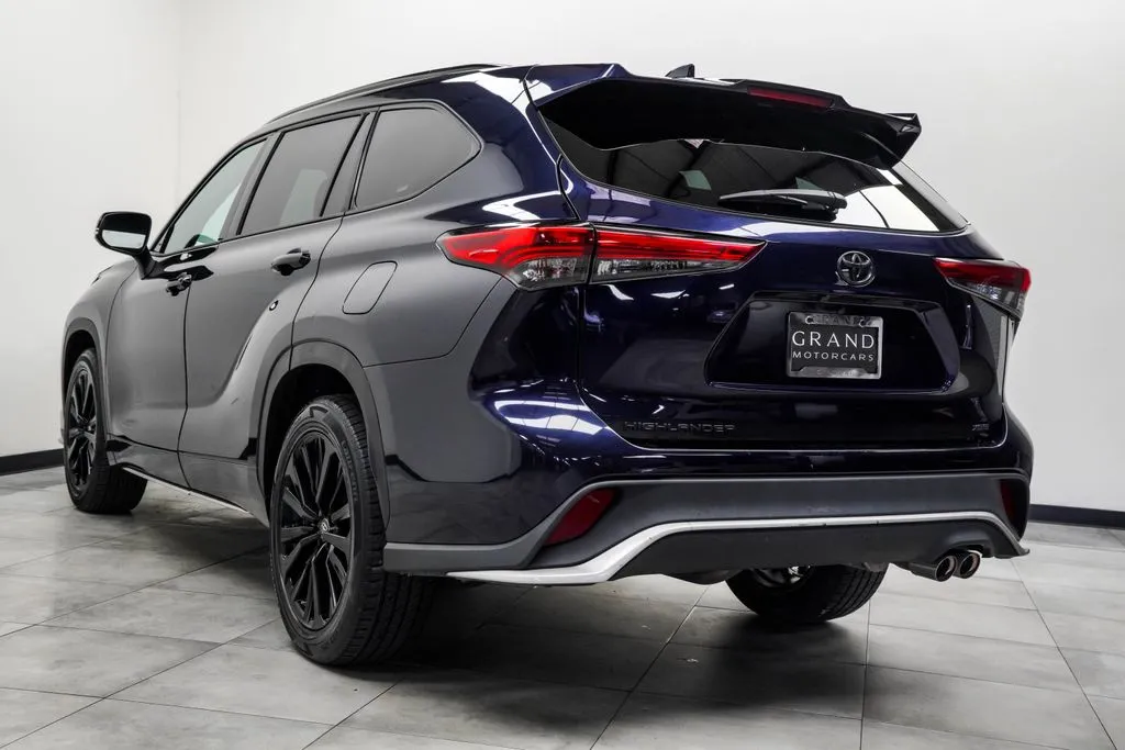 2023 Toyota Highlander XSE, photo 11