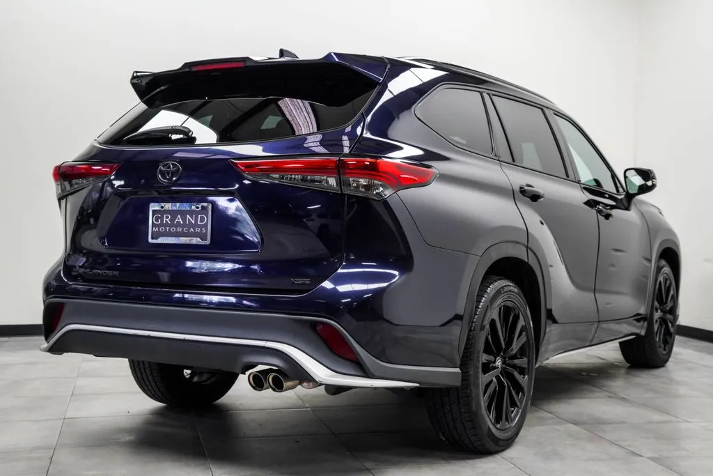 2023 Toyota Highlander XSE, photo 12