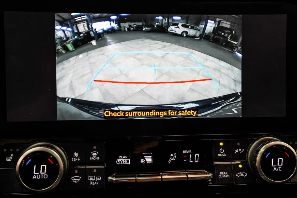 2023 Toyota Highlander XSE, photo 29