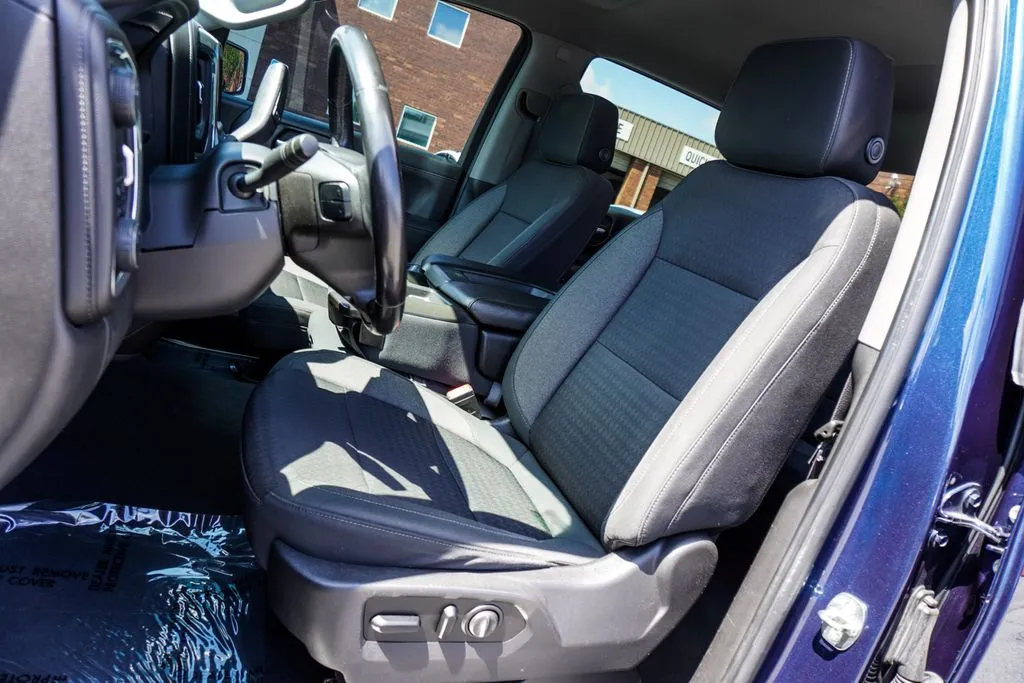 2021 Chevrolet Silverado 1500 RST, photo 4