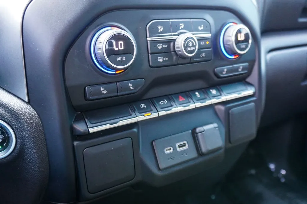 2021 Chevrolet Silverado 1500 RST, photo 17