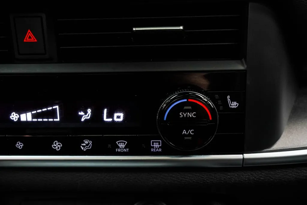 2023 Nissan Rogue SV, photo 27