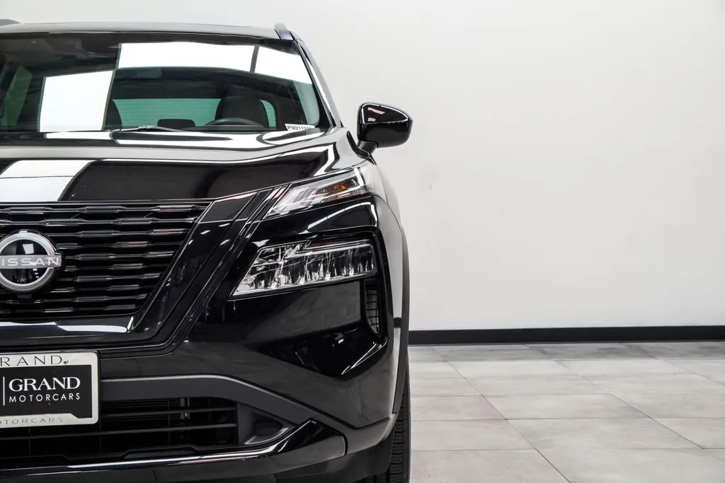2023 Nissan Rogue SV, photo 7