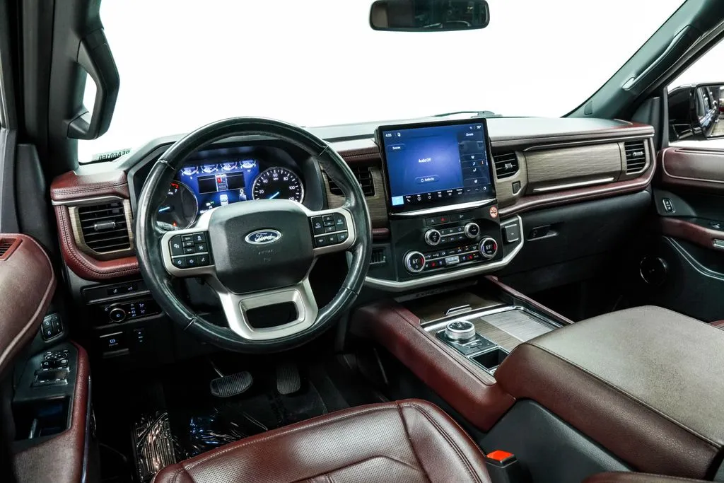 2023 Ford Expedition Limited, photo 3