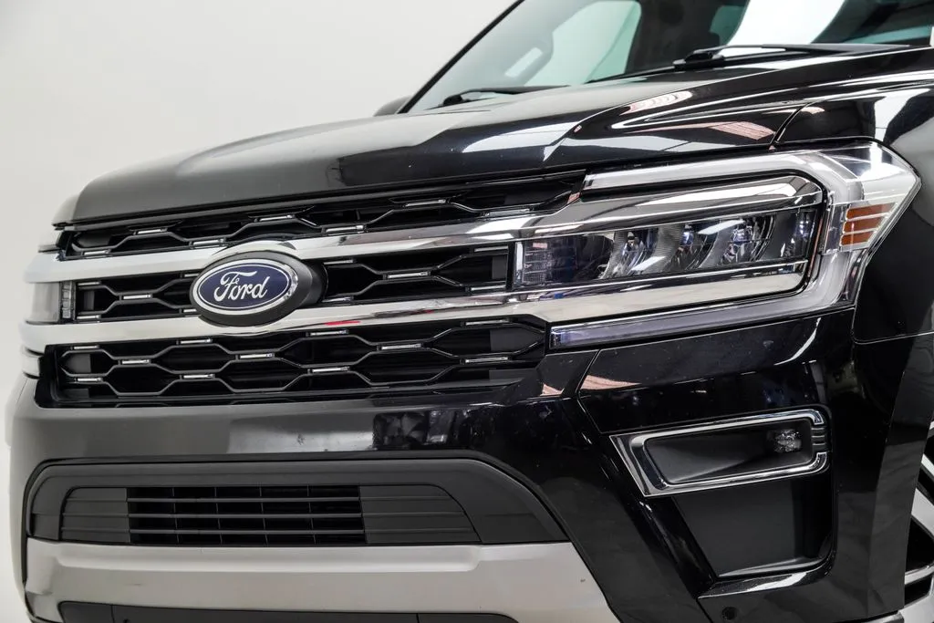 2023 Ford Expedition Limited, photo 2