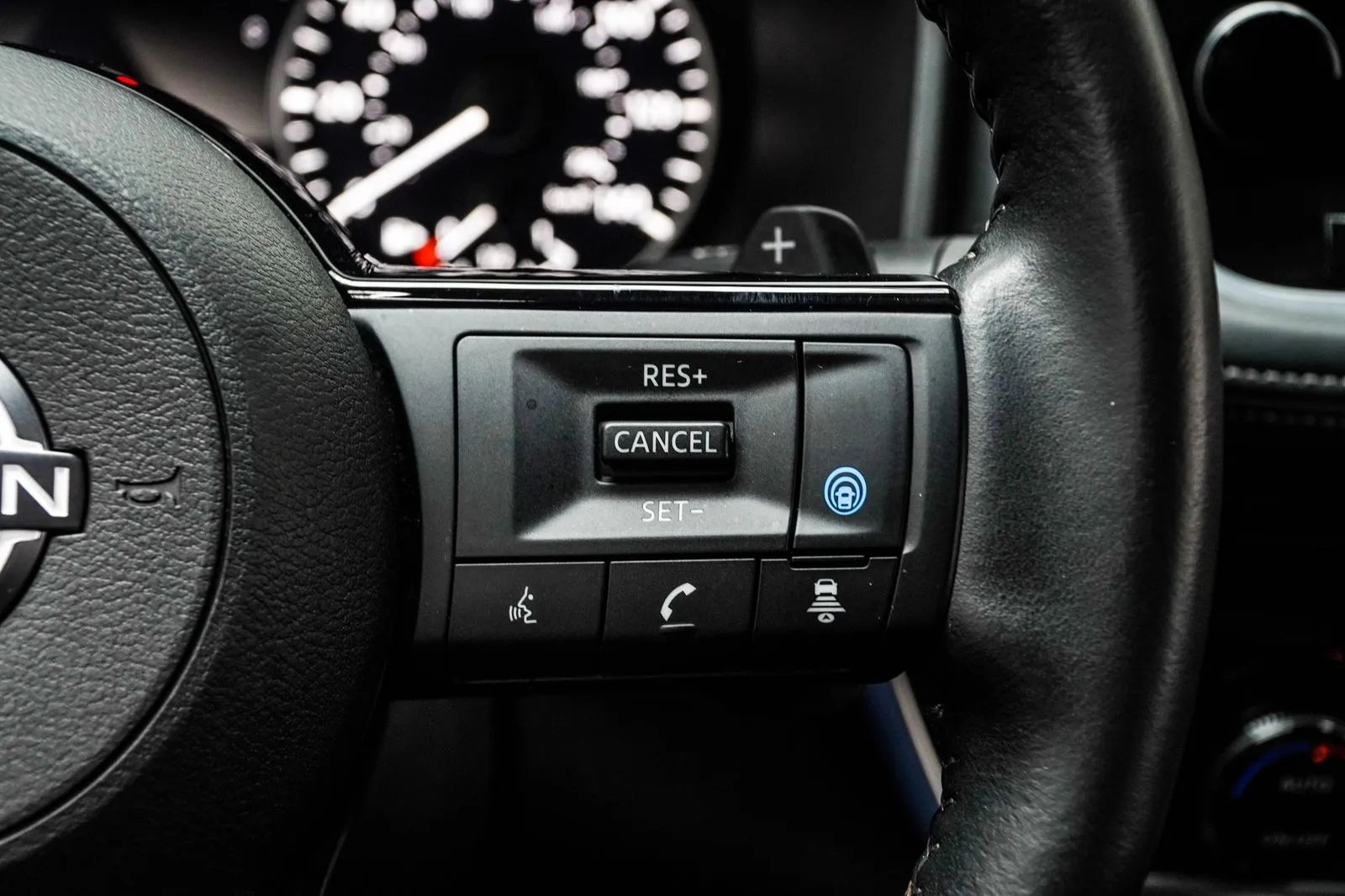 2023 Nissan Rogue SL, photo 28