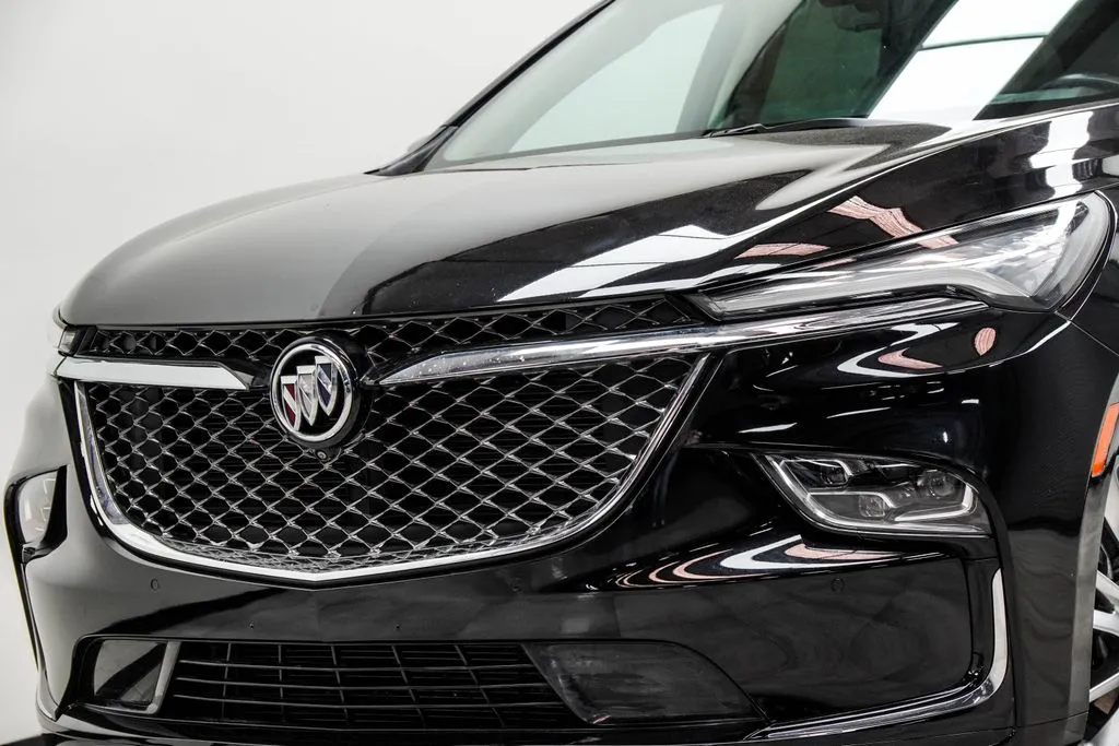 2023 Buick Enclave Avenir, photo 2
