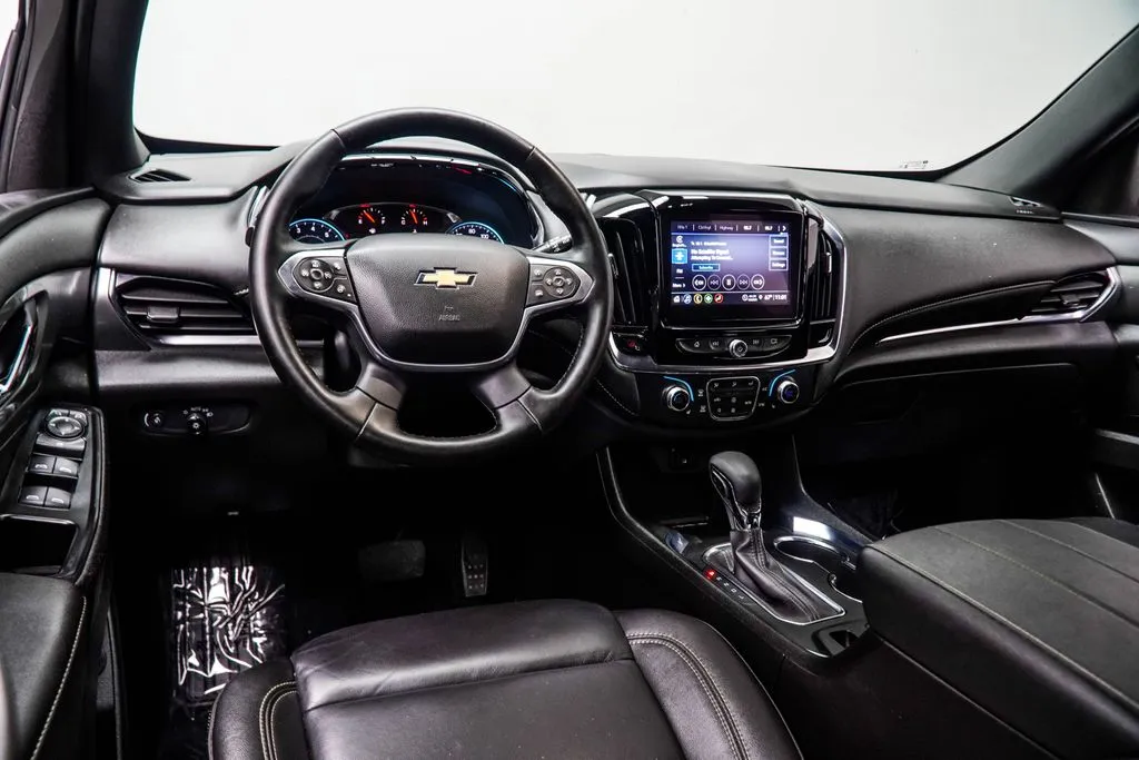 2023 Chevrolet Traverse LT Leather, photo 4