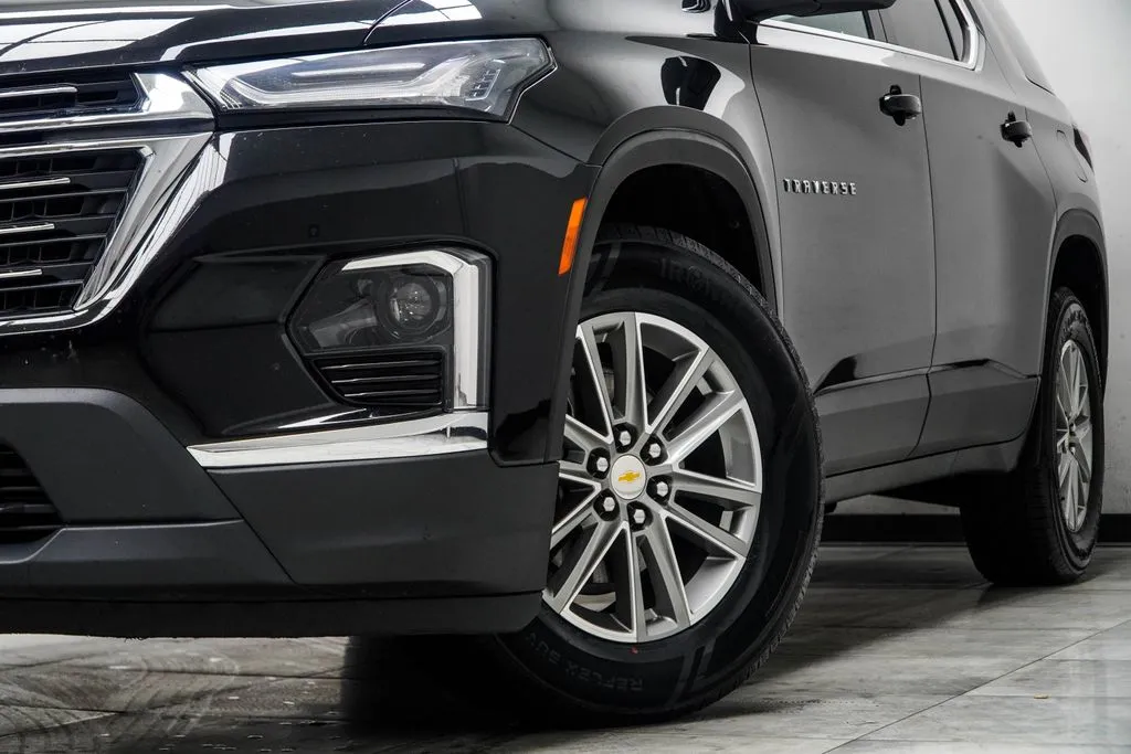 2023 Chevrolet Traverse LT Leather, photo 2
