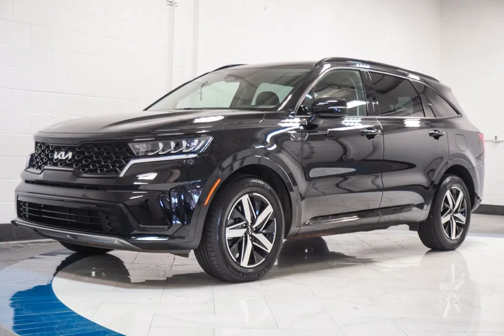 2023 Kia Sorento S, photo 2
