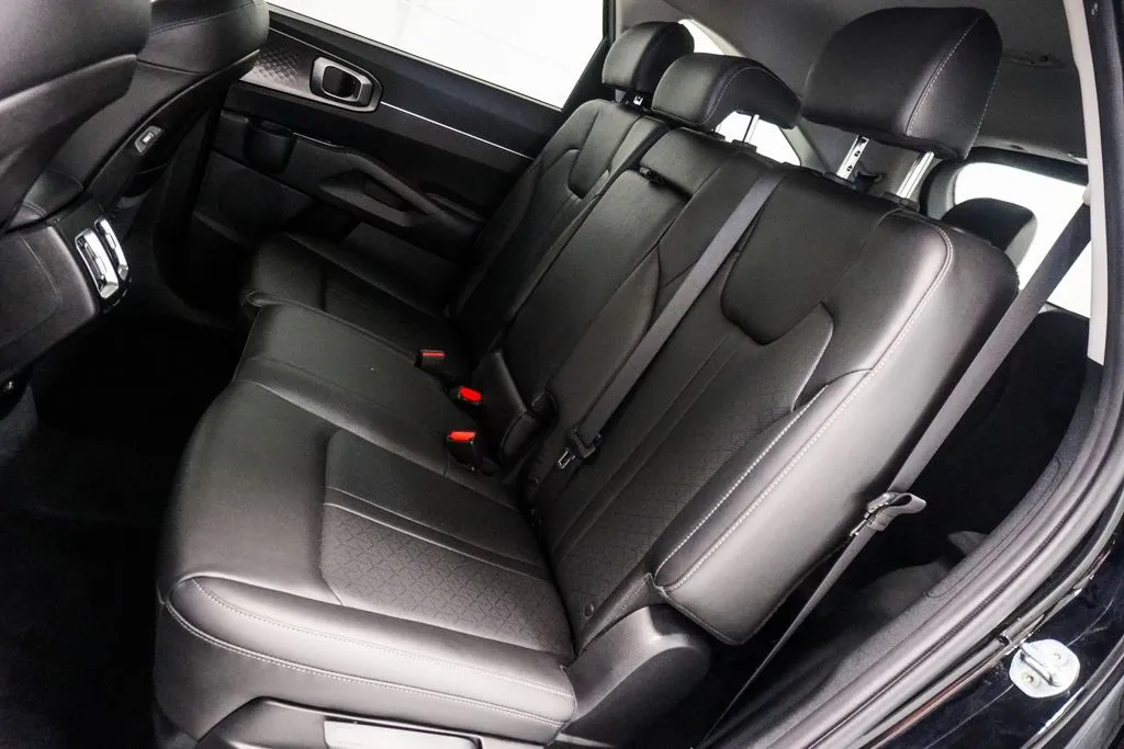 2023 Kia Sorento S, photo 6