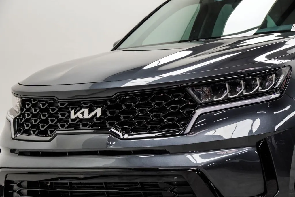 2023 Kia Sorento S, photo 1