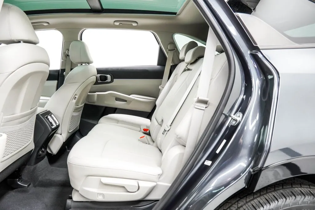 2023 Kia Sorento S, photo 15