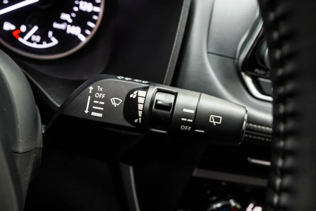 2025 Nissan Rogue SV, photo 32