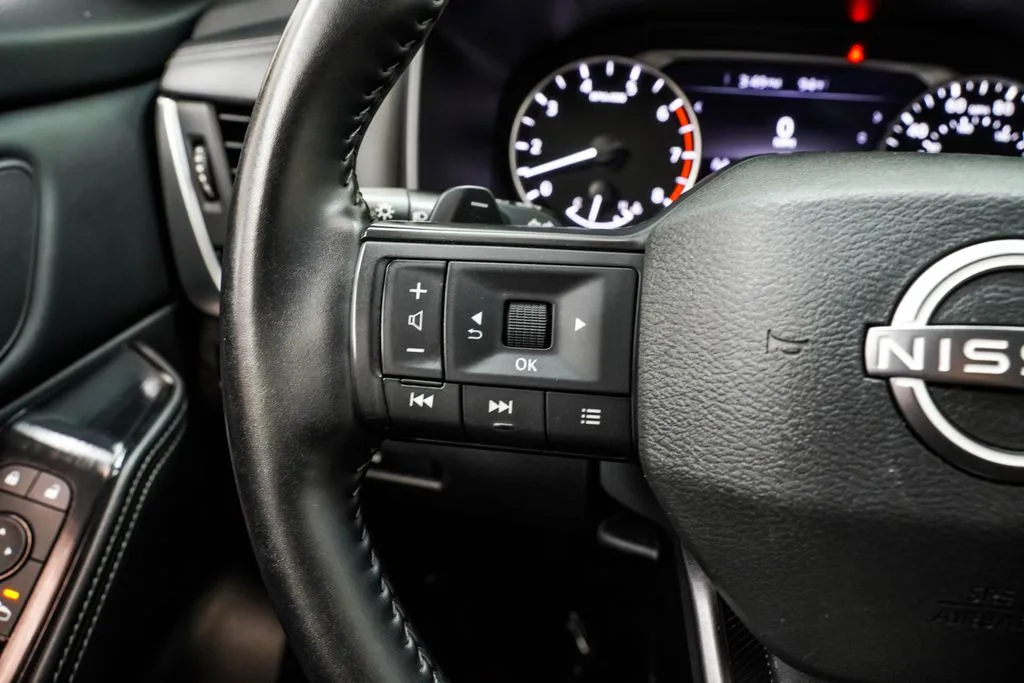 2025 Nissan Rogue SV, photo 30