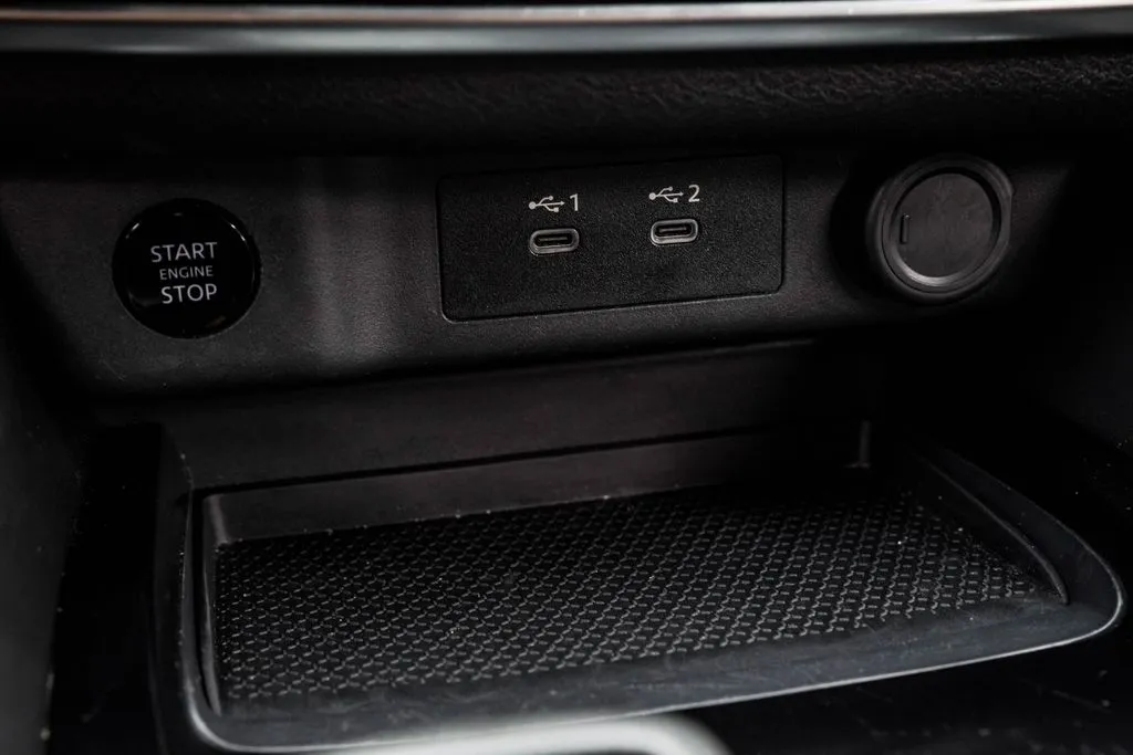 2025 Nissan Rogue SV, photo 25